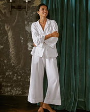 Load image into Gallery viewer, Petite Plume Olivia Wide Leg - White
