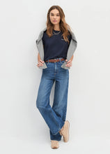 Load image into Gallery viewer, Favorite Daughter Cropped Logo Short Sleeve Tee - Navy/Gardenia
