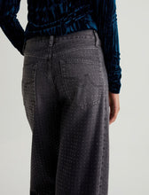 Load image into Gallery viewer, AG Hattie High Rise Barrel Jean in Star Light
