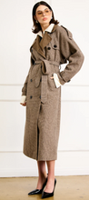 Load image into Gallery viewer, Lexi Plaid Jacket
